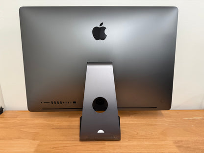 Apple 2017 iMac Pro 2.5GHz 14-Core Xeon W 64GB RAM 1TB SSD Vega 56 8GB - READ