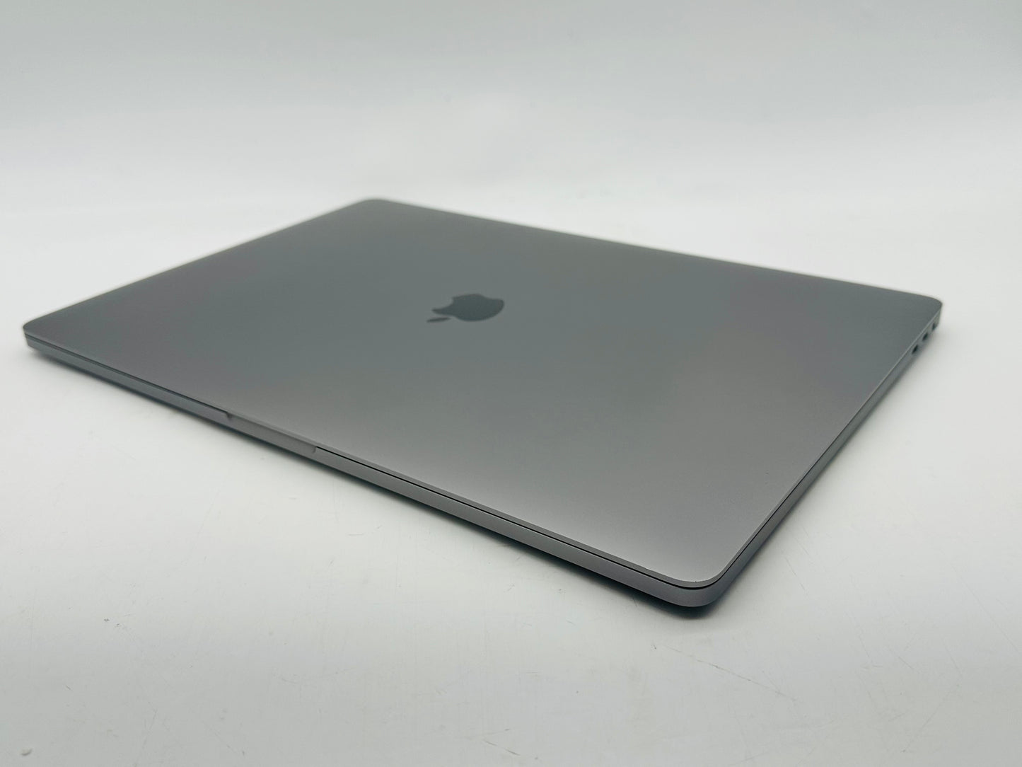 Apple 2019 MacBook Pro 16 in 2.4GHz i9 64GB RAM 2TB SSD RP5500M 4GB - Very Good