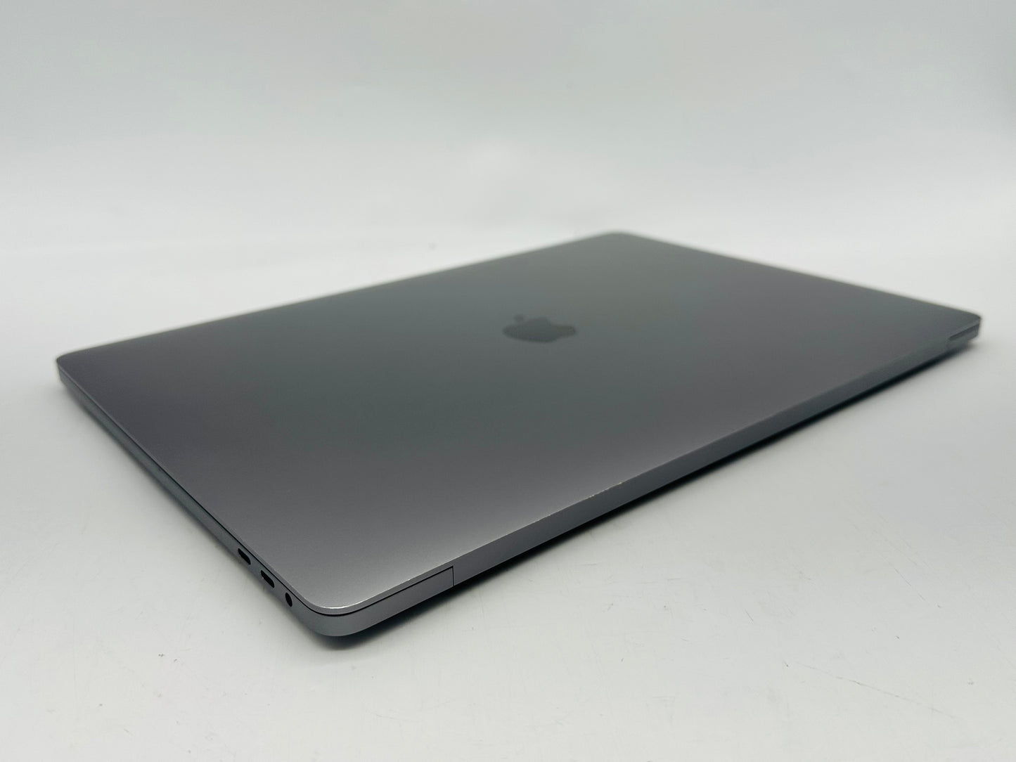 Apple 2019 MacBook Pro 16 in 2.6GHz i7 32GB RAM 1TB SSD RP5500M 8GB - Very Good