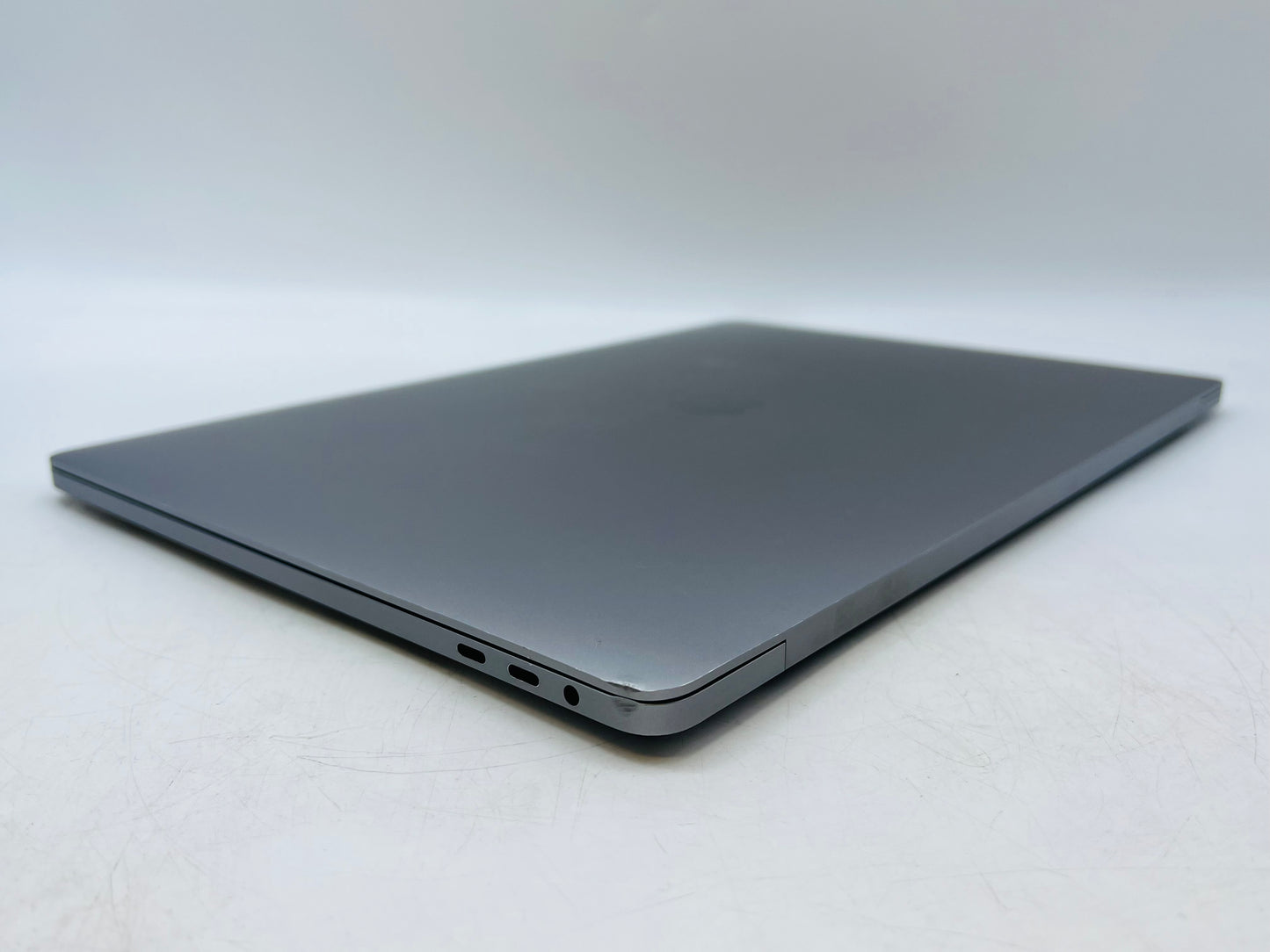 Apple 2019 16 in MacBook Pro TB 2.6GHz 6-Core i7 16GB 512GB SSD RP5300M 4GB
