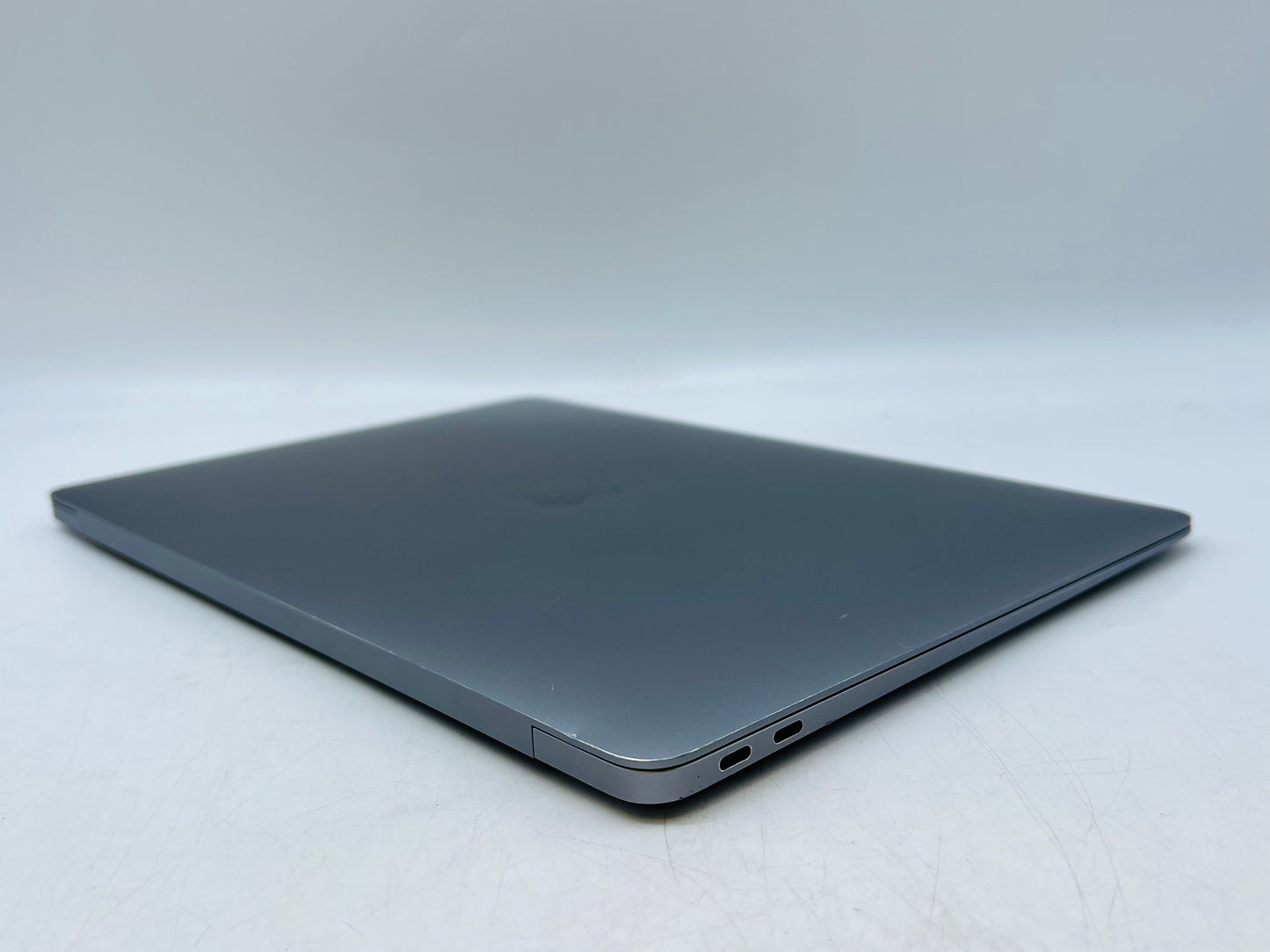 Apple 2019 13 in MacBook Air 1.6GHz Dual-Core i5 16GB RAM 256GB SSD IUG617