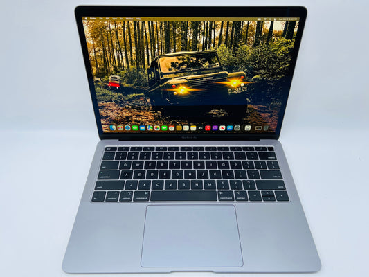 Apple 2018 13 in MacBook Air 1.6GHz Dual-Core i5 8GB RAM 128GB SSD IUG617