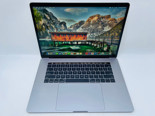 Apple 2017 15 in MacBook Pro TB 2.8GHz Quad-Core i7 16GB RAM 256GB SSD RP555 2GB