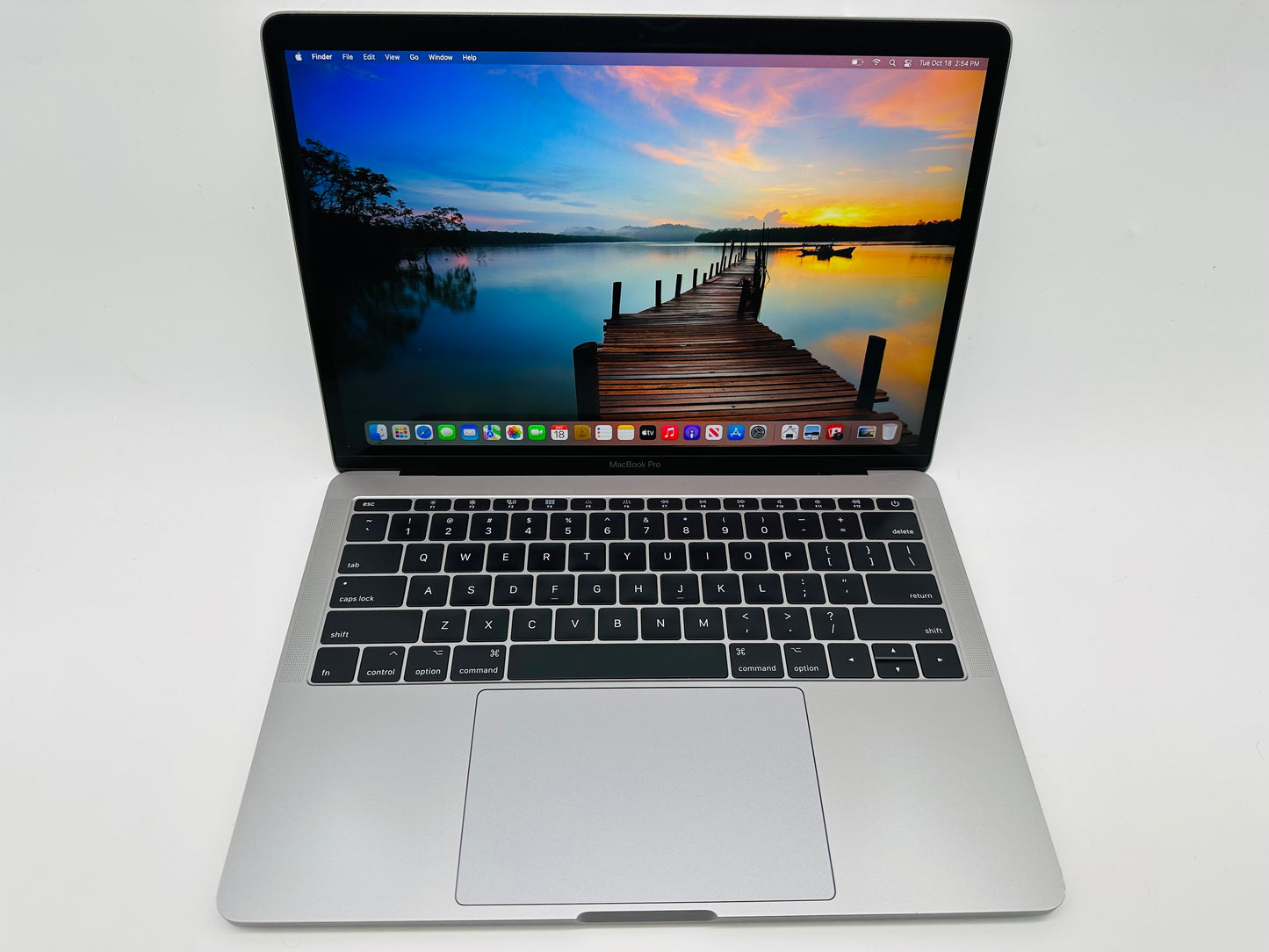 Apple 2017 13 in MacBook Pro Retina 2.3GHz Dual-Core i5 8GB RAM 128GB SSD