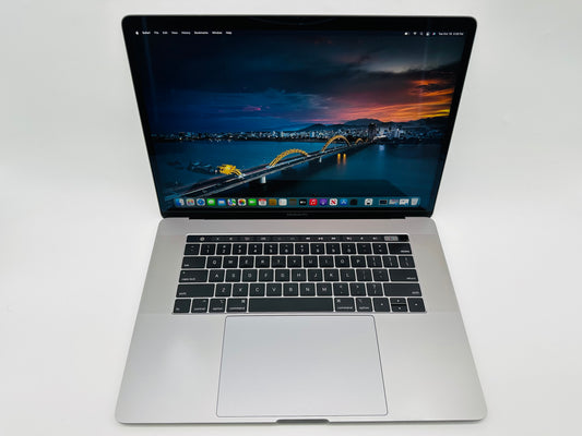 Apple 2019 15 in MacBook Pro TB 2.4GHz 8-Core i9 32GB RAM 512GB SSD Vega 20 4GB