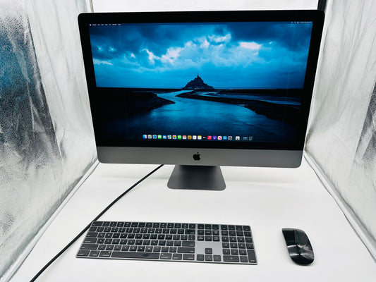 Apple 2017 iMac Pro 27 in 3.2GHz 8-Core Xeon W 32GB RAM 1TB SSD Vega 56 8GB