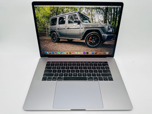 Apple 2019 15 in MacBook Pro TB 2.4GHz 8-Core i9 32GB RAM 1TB SSD Vega 20 4GB