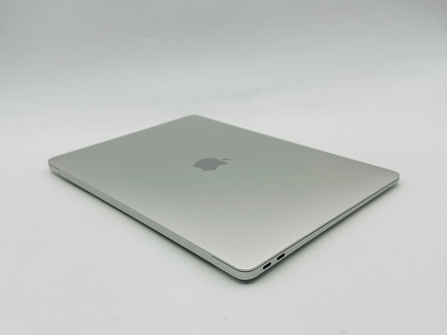 Apple 2019 13 in MacBook Air 1.6GHz Dual-Core i5 16GB RAM 512GB SSD IUG617