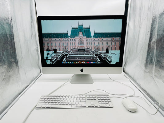 Apple 2017 iMac 27 in 5K Retina 4.2GHz Quad-Core i7 32GB RAM 1TB SSD RP580 8GB