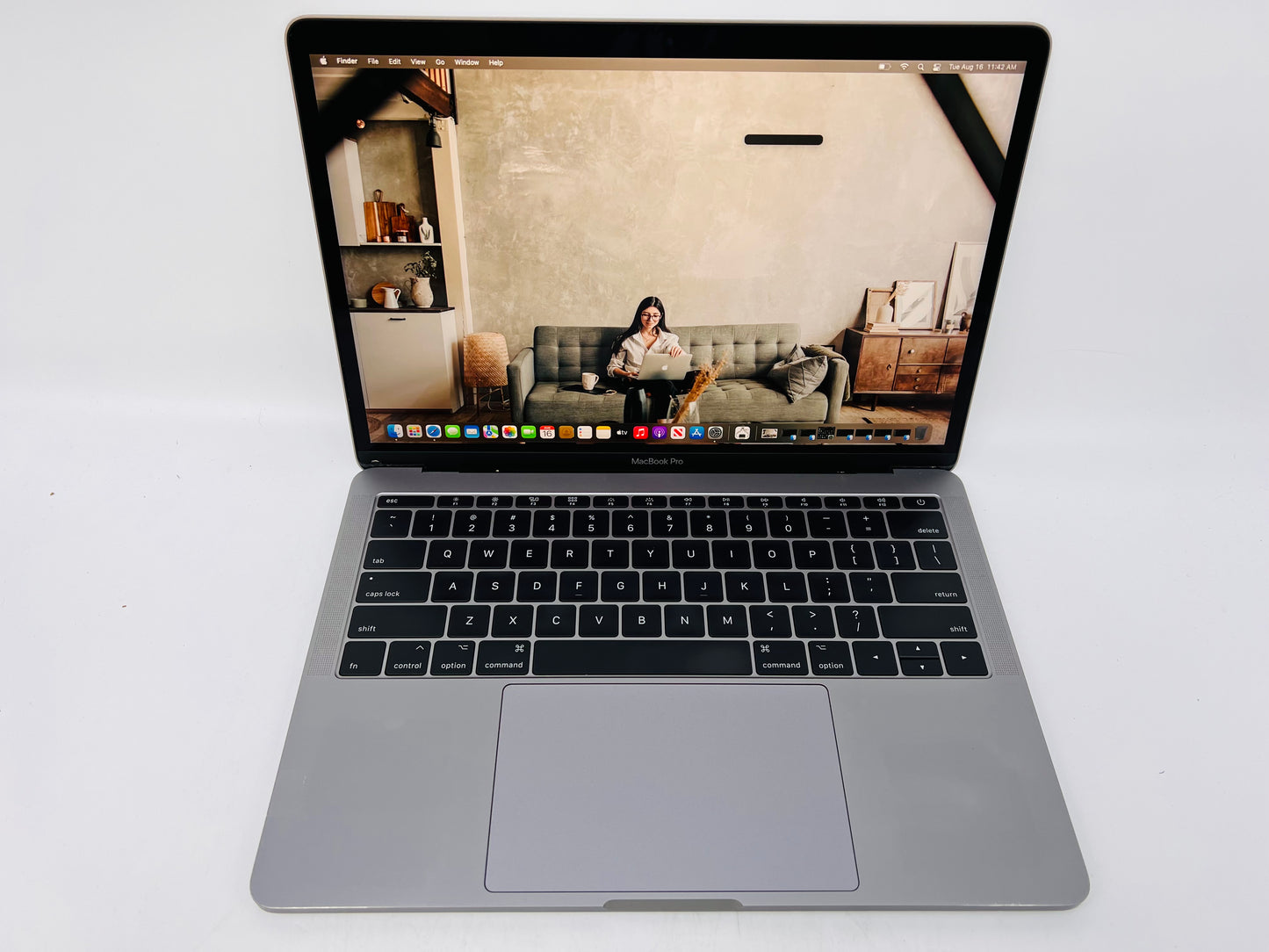 Apple 2017 13 in MacBook Pro Retina 2.5GHz Dual-Core i7 8GB 128GB SSD IIPG640